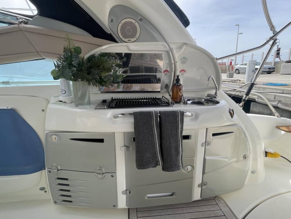 En dag i Port d'Andratx på motorbåt