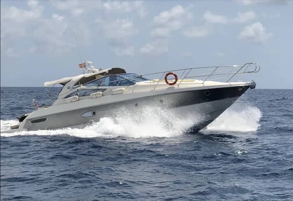 En dag i Port d'Andratx på motorbåt