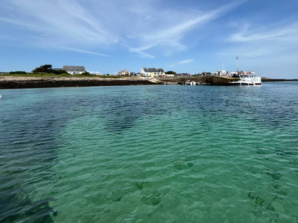 Profitez de chaque instant : une journée ensoleillée autour de Plobannalec-Lesconil à bord d'un bateau à moteur