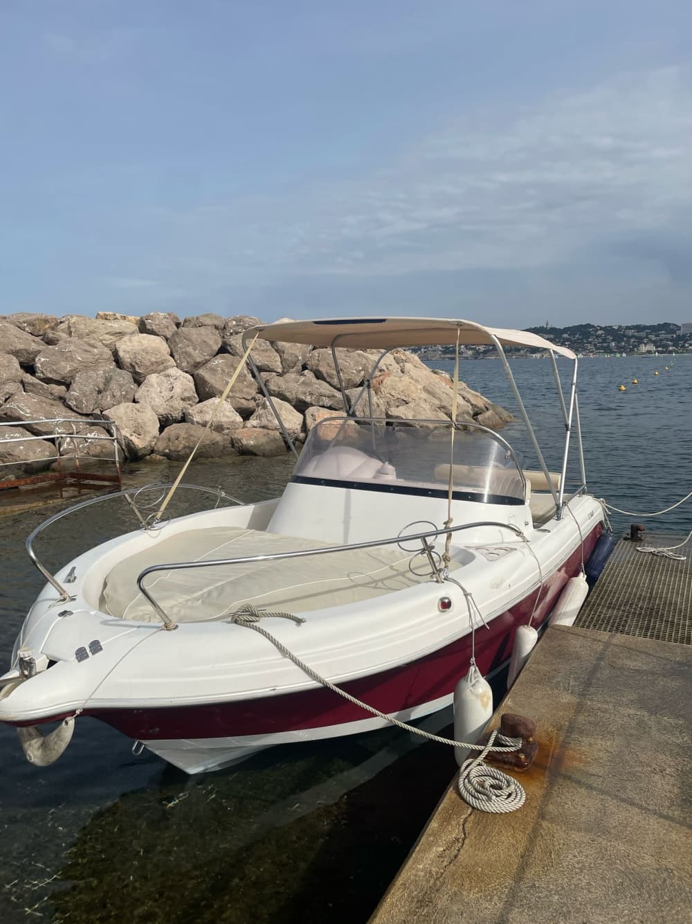 Escapade marseillaise : 4h de détente en bateau à moteur
