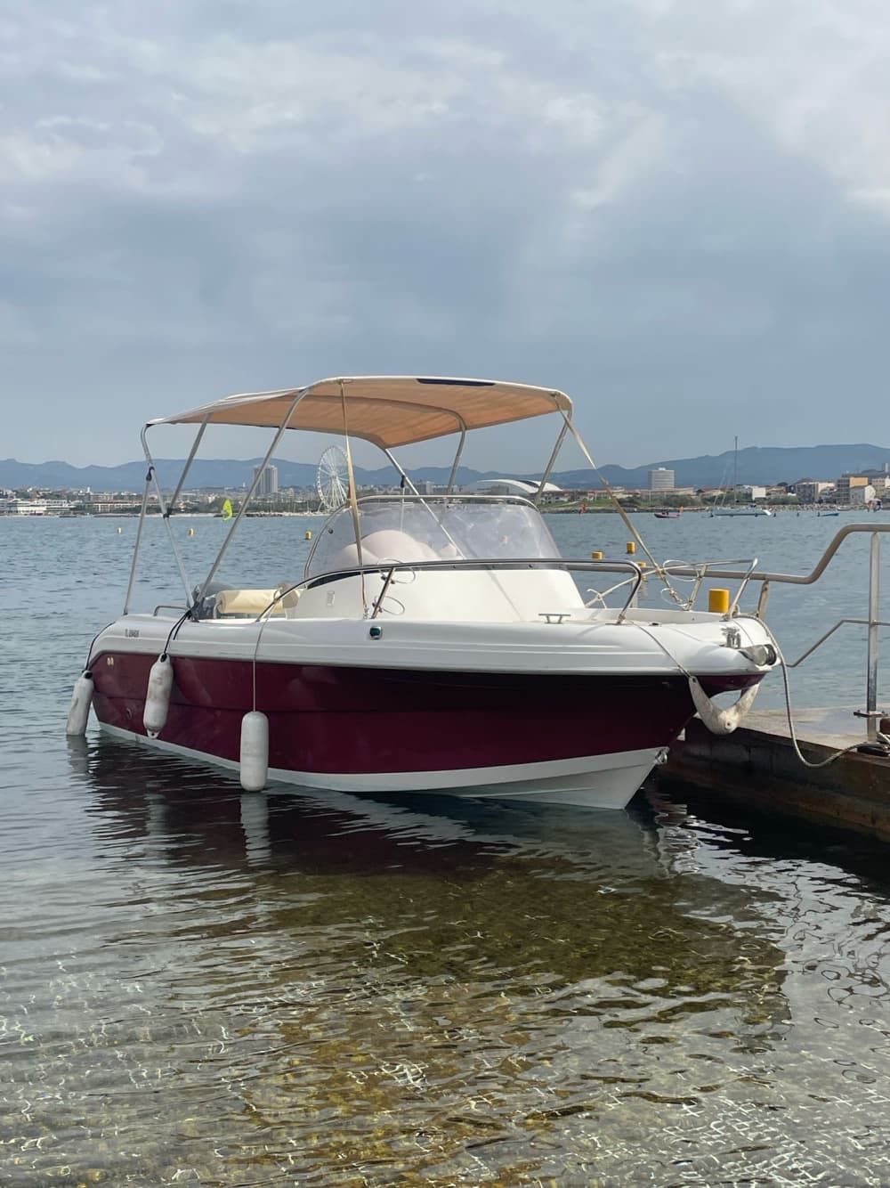Marseille getaway: 4 hours of relaxation on a motorboat