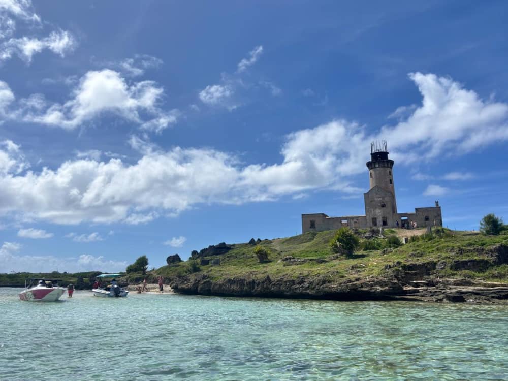 “Treasure Lagoon” – One-day maritime adventure from Pointe Jérôme