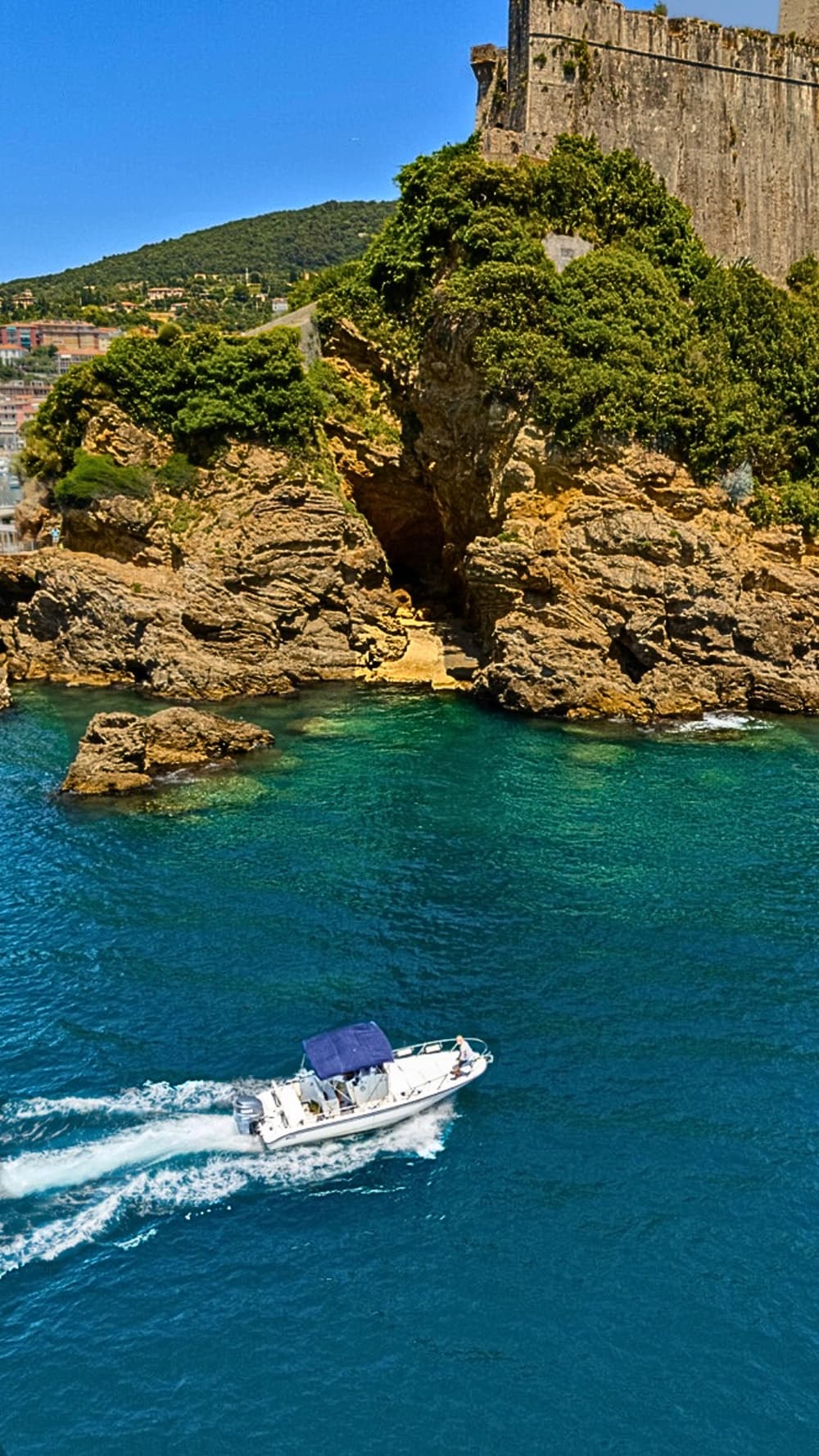 Journée complète dans le Golfe des Poètes : entre îles, mer et villages enchantés
