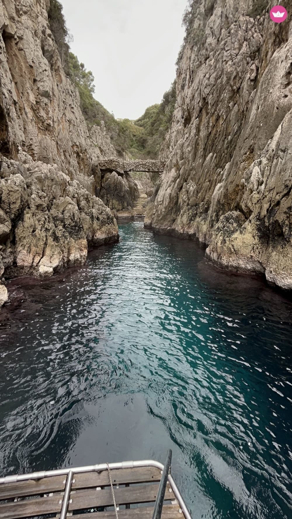 Traum-Capri: Weiße Grotte, Faraglioni und kristallklares Meer