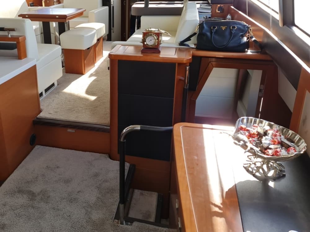 Entdecken Sie Marina di Scarlino: Ein ganzer Tag Sonne auf einem Motorboot