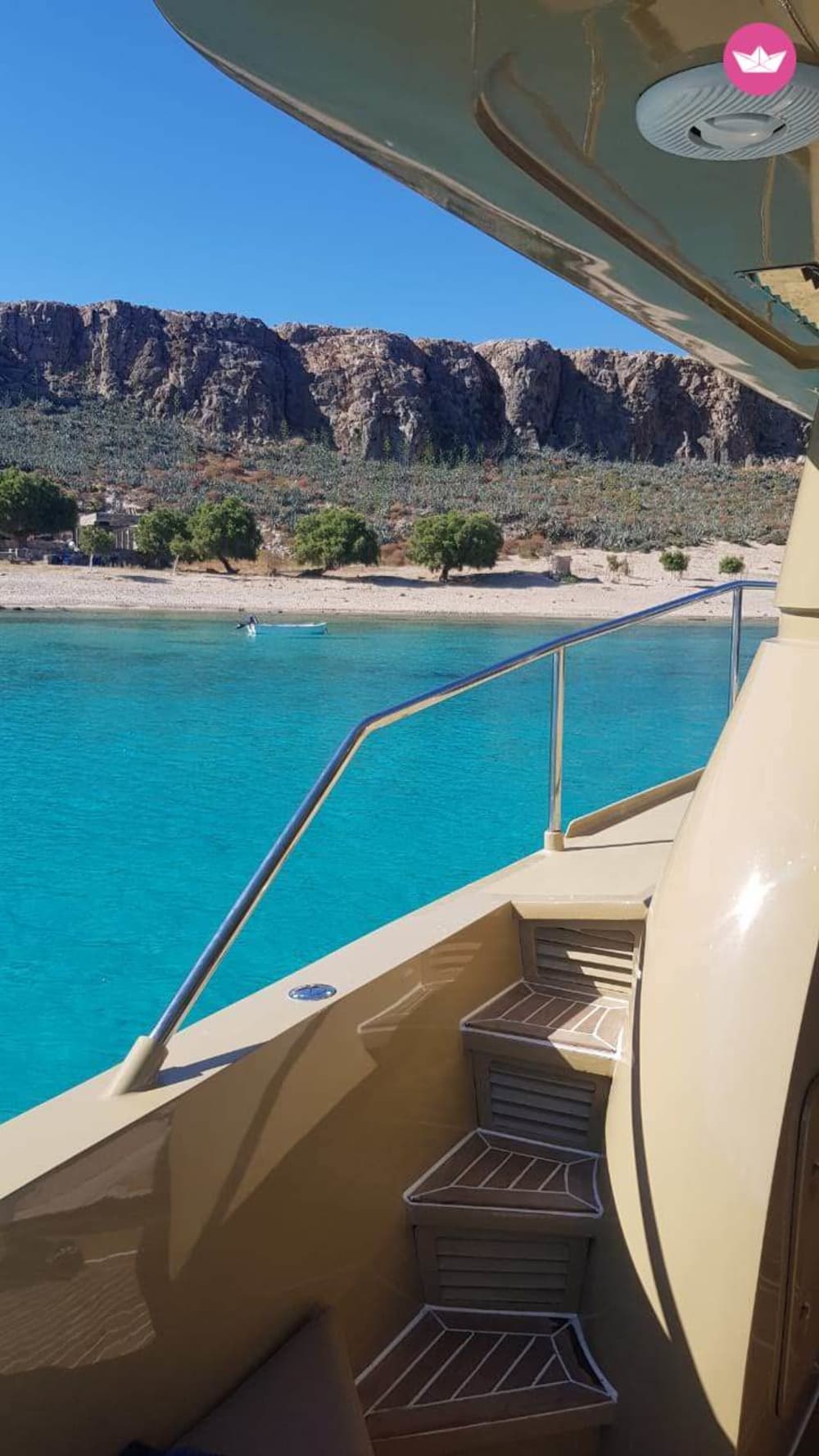 Île de Thodorou et plage de Macherida avec Lady Roula
| Croisière de 7 heures en yacht de luxe au départ de La Canée