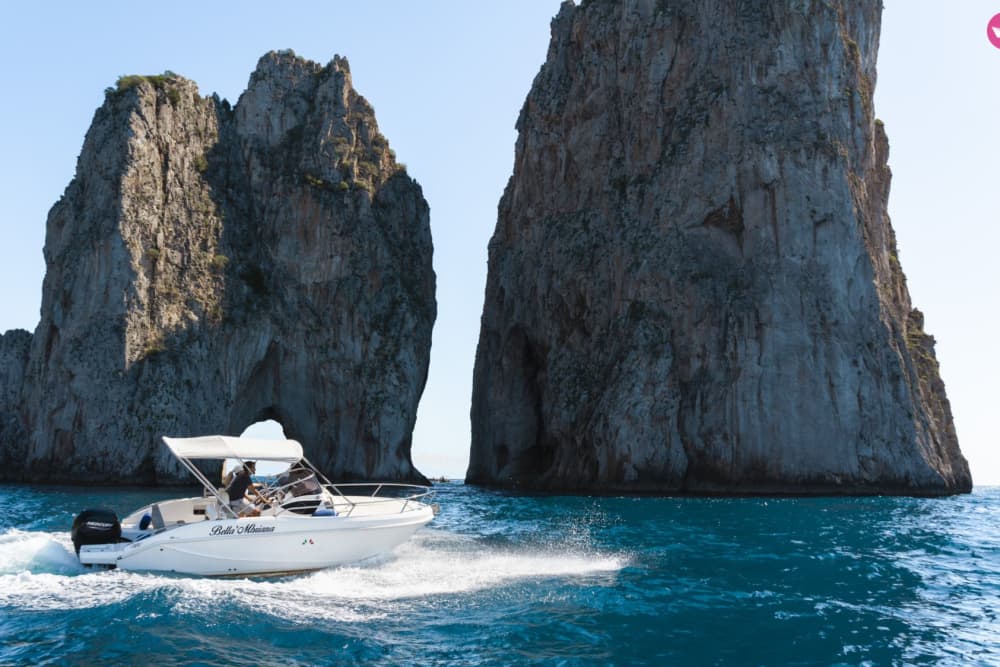 Onde di Sorrento: Mezza Giornata di Lusso e Tesori Nascosti