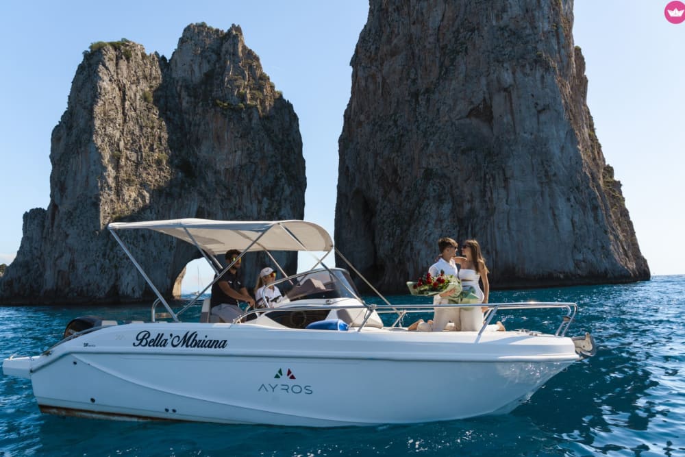 Positano da Sogno: Un Giorno di Incanto tra Costa e Tesori Nascosti