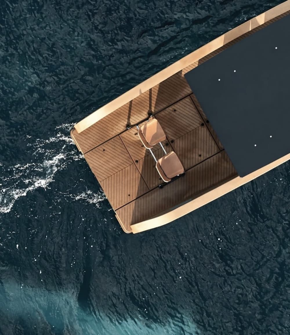Discover Athens: A full day of sun on a motorboat