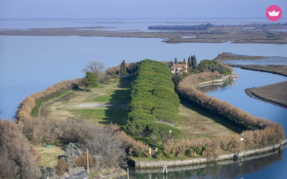 Oltre Venezia: esplorazione esclusiva della laguna in barca privata