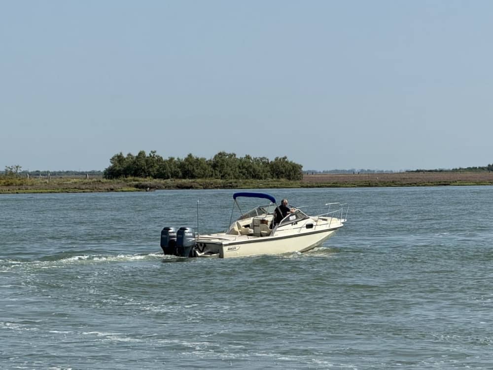 Oltre Venezia: esplorazione esclusiva della laguna in barca privata