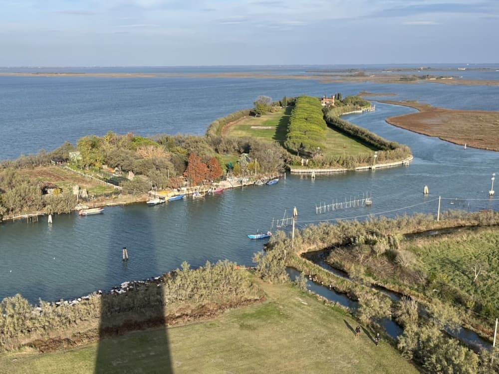 Oltre Venezia: esplorazione esclusiva della laguna in barca privata