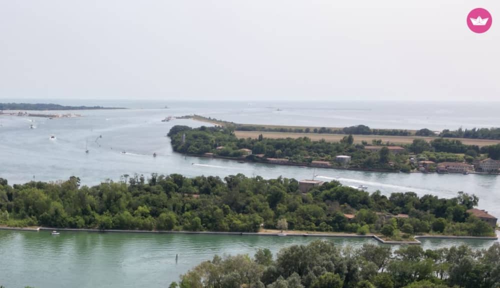 Oltre Venezia: esplorazione esclusiva della laguna in barca privata