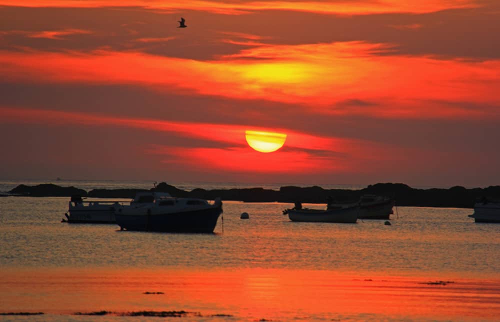 Romantyczna ucieczka na Wyspy Leryńskie o zmierzchu