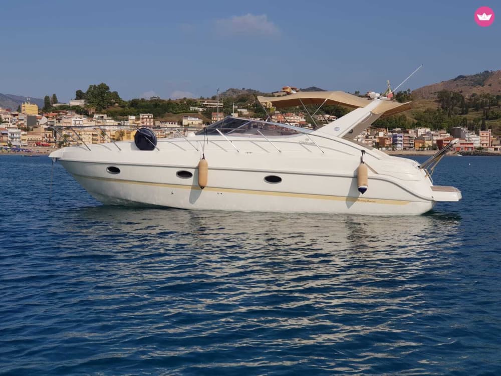 Riviera dei Ciclopi: Utforska ett sicilianskt paradis med båt