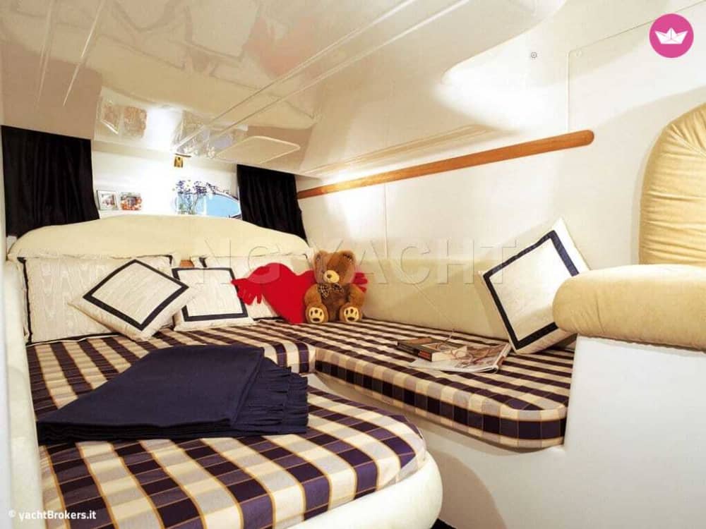 Riviera dei Ciclopi: Utforska ett sicilianskt paradis med båt