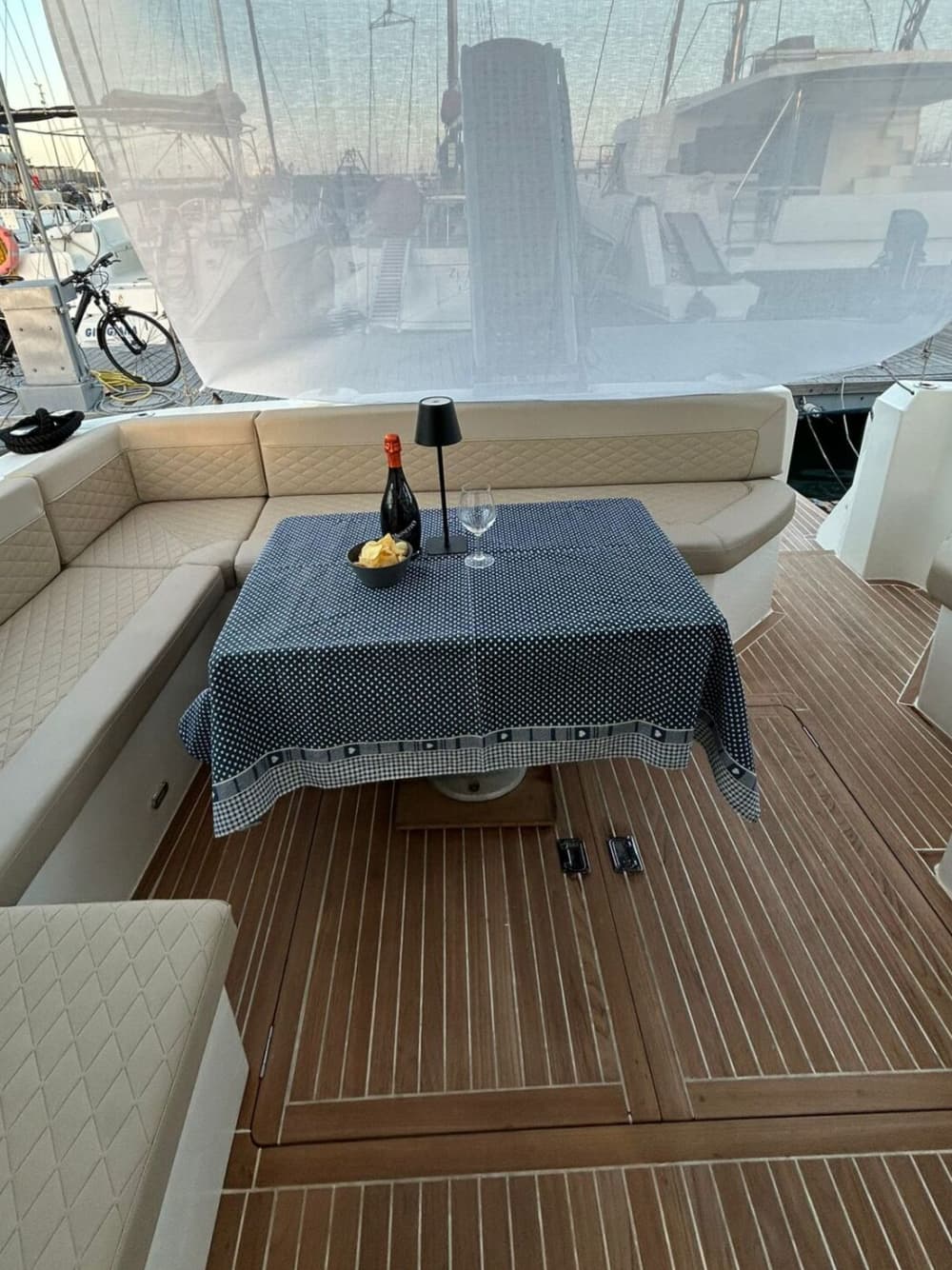 Full Day Taormina: Un Viaggio in Paradiso tra Grotte, Baie e Meraviglie Naturali