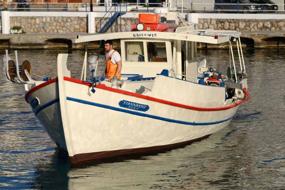 4-timmars privat upplevelse – Fiske, bad och kretensiska vyer