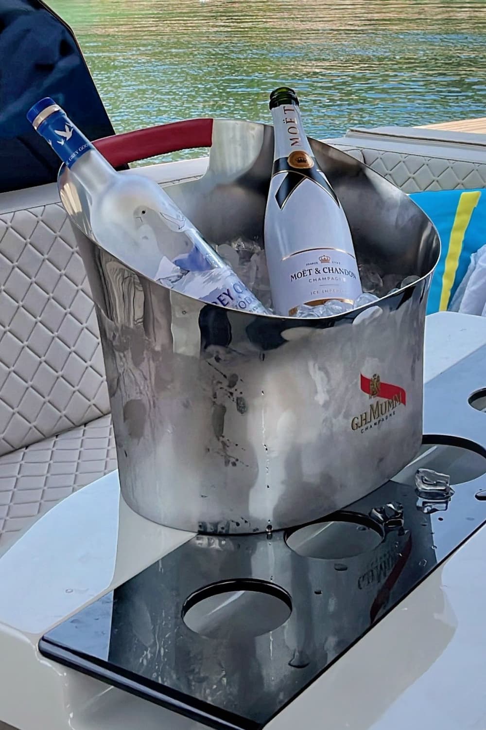 Private VIP-Tour – Hvar und Pakleni-Inseln mit atemberaubenden blauen Lagunen – ganztägig