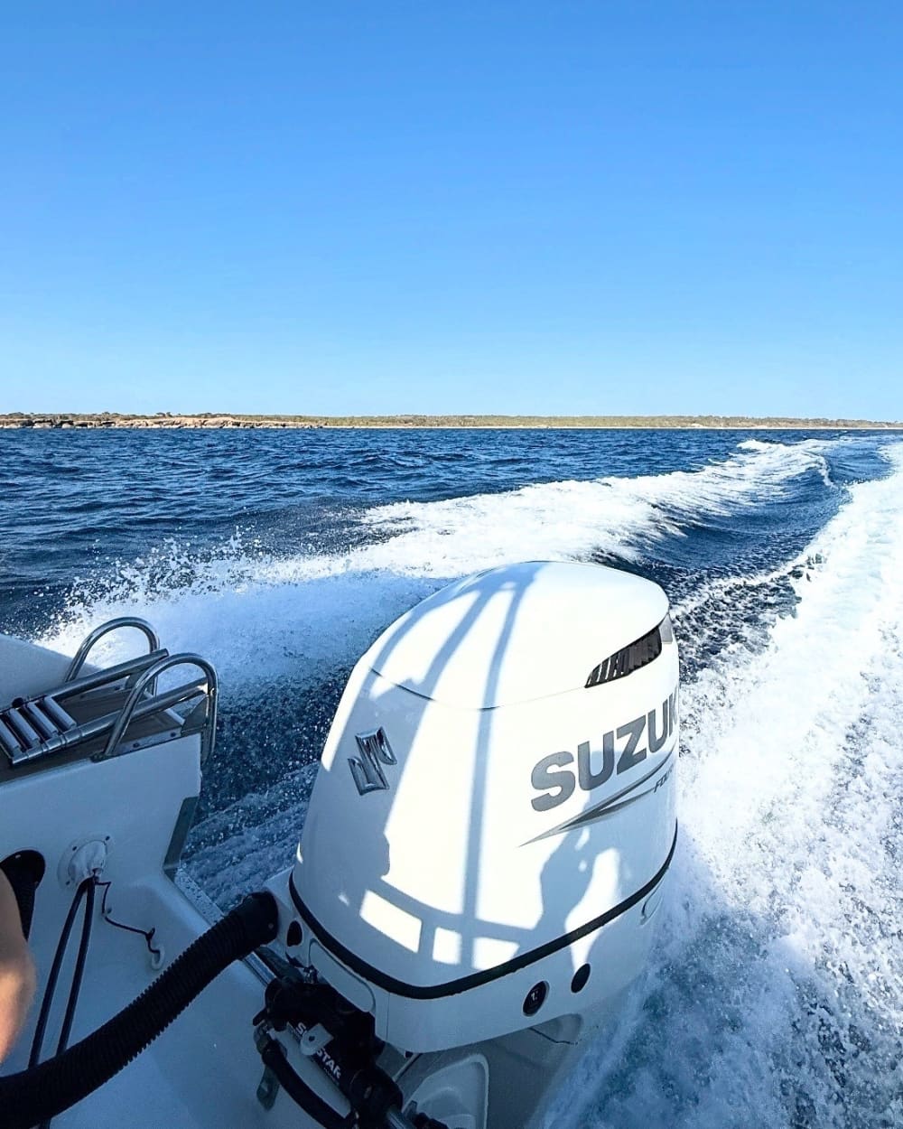 One day around Es Trenc: Enjoy 8h of discovery on a motorboat