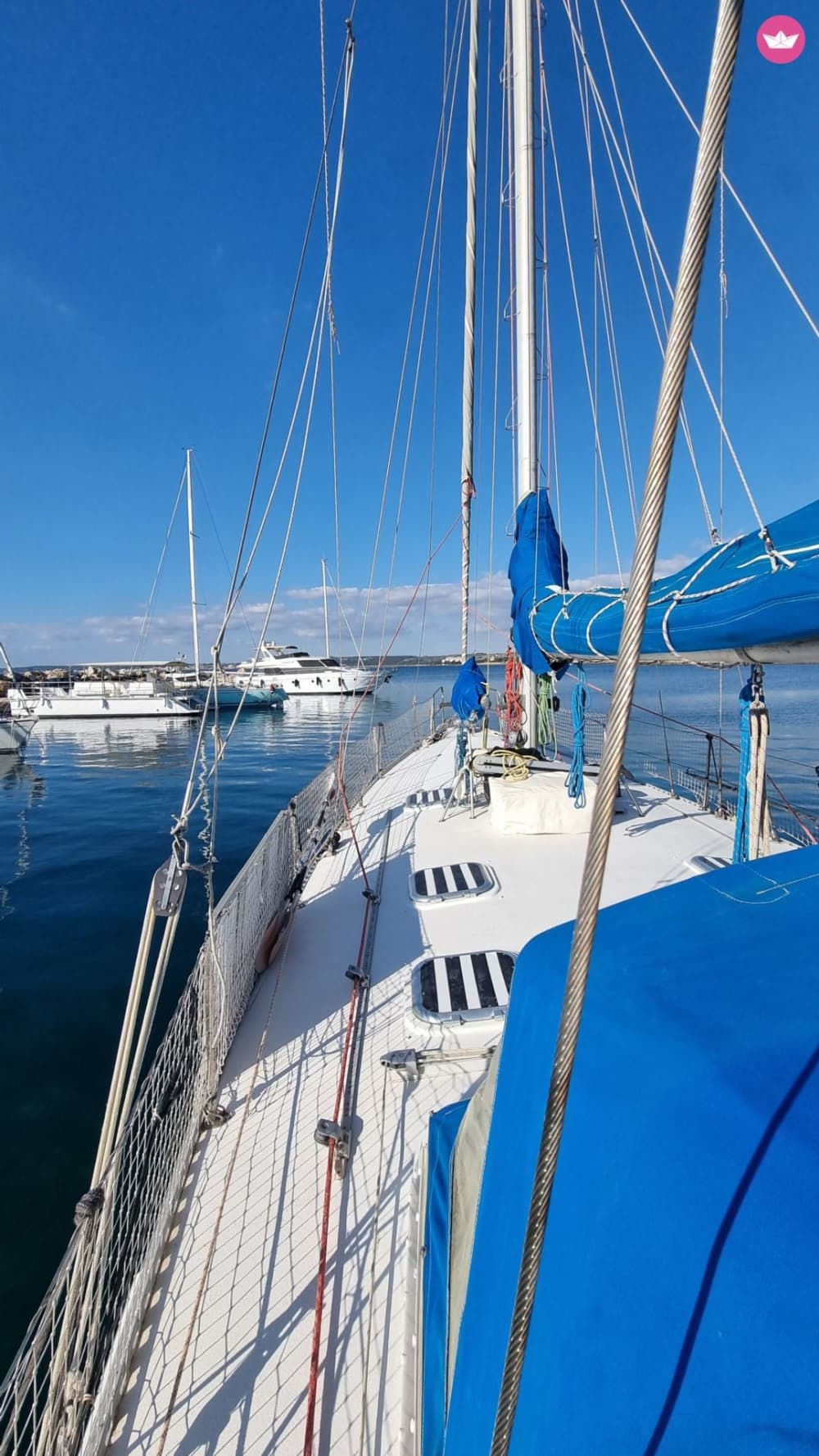 Autumn Rates for Sailing and Wind in Salento: Exclusive Day aboard the Vagabond Ketch 47