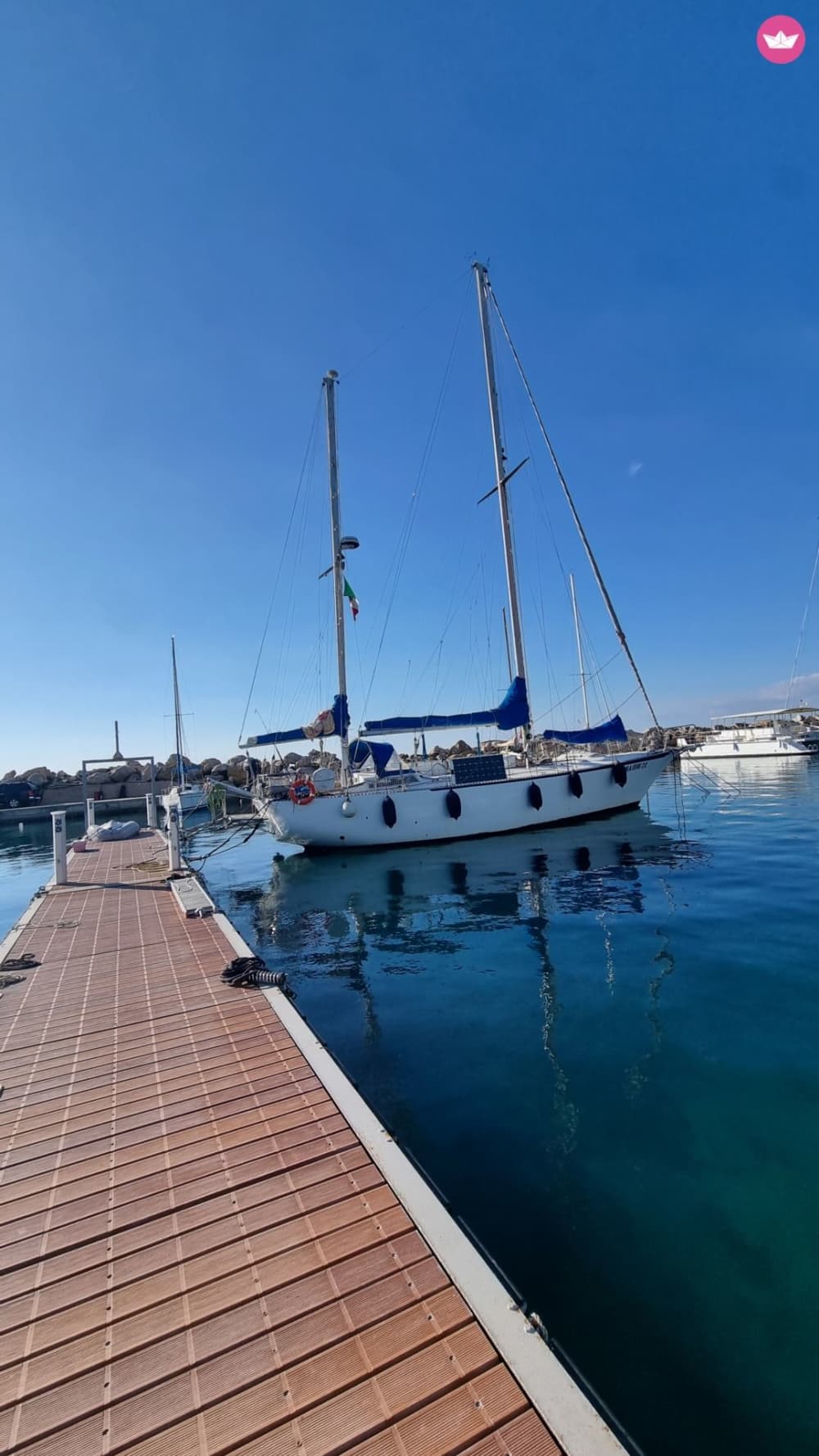 Tarifas de otoño para vela y viento en Salento: Día exclusivo a bordo del Vagabond Ketch 47
