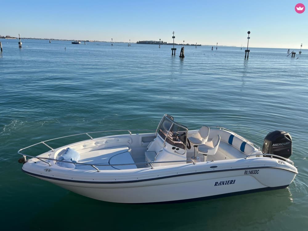 Inselabenteuer in der Lagune von Venedig: 3-stündige Tour an Bord der Ranieri Stargate 20