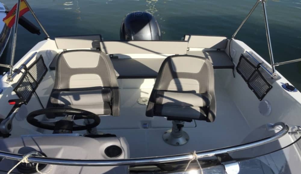 4 timmar i Novalja: Hyr en motorbåt och njut