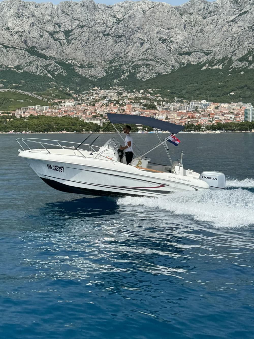 Prywatna wycieczka łodzią Zlatni Rat – całodniowa wycieczka z Makarskiej