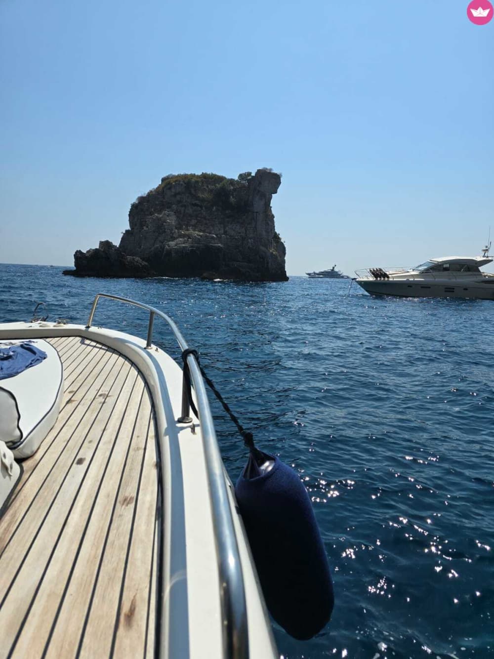 Capri z Amalfi: Dzień pełen wspaniałości wyspy na jachcie