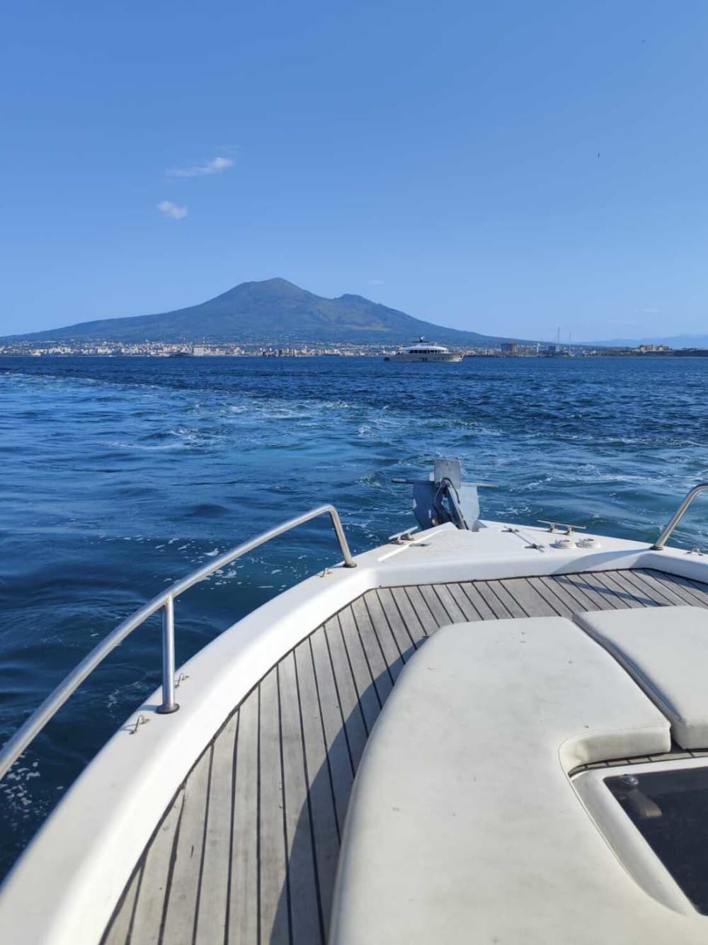 Capri z Amalfi: Dzień pełen wspaniałości wyspy na jachcie