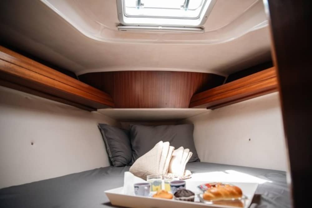 Privécruise van alle rondreizen naar de eilanden Milos en Polyegos