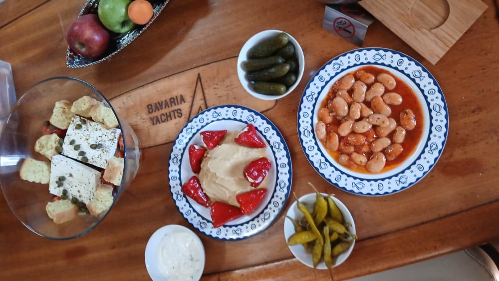 Privécruise van alle rondreizen naar de eilanden Milos en Polyegos