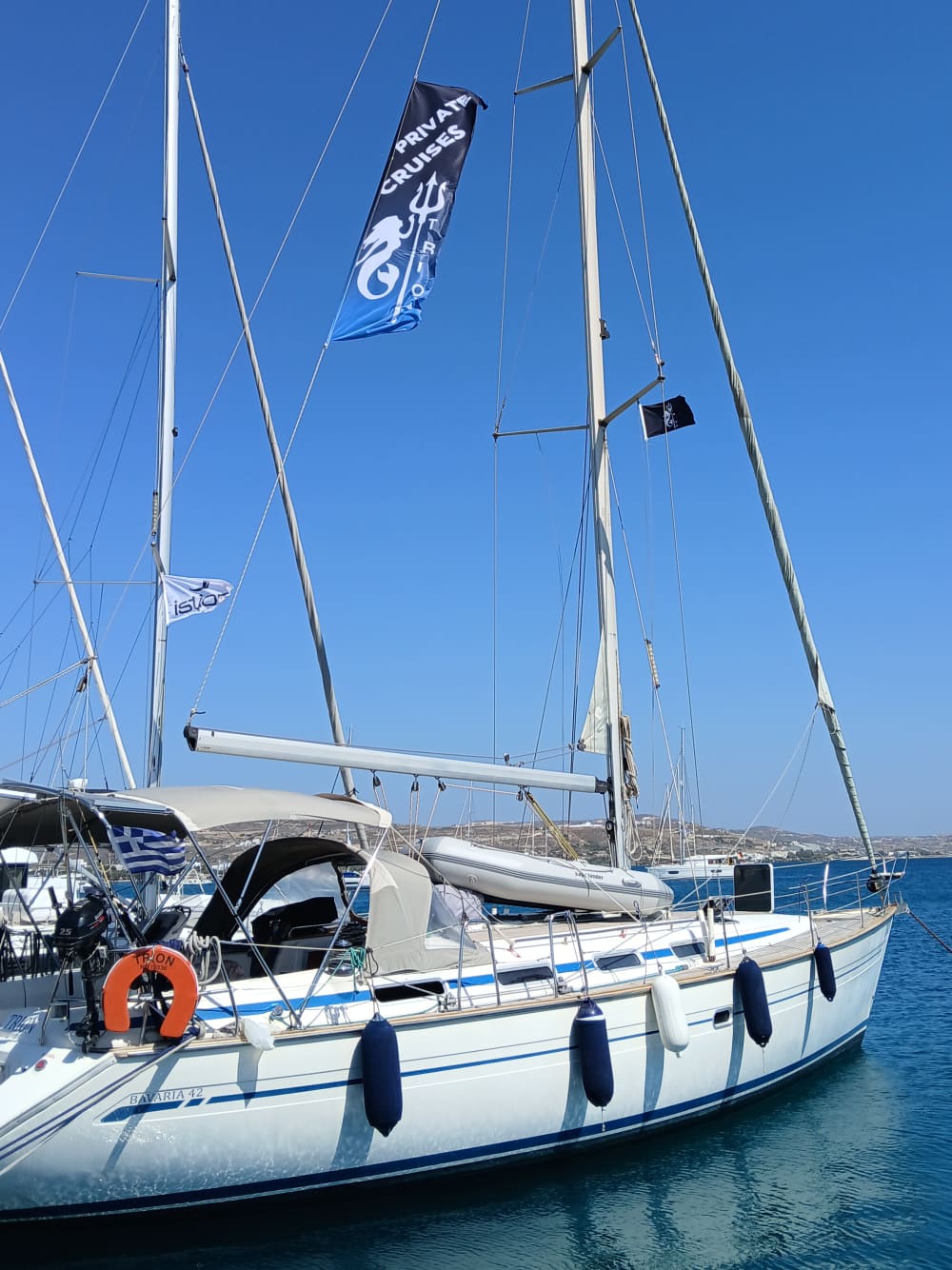 Croisière privée vers les merveilles de l'ouest de Milos – Croisière vers Kleftiko et la grotte de Sykia