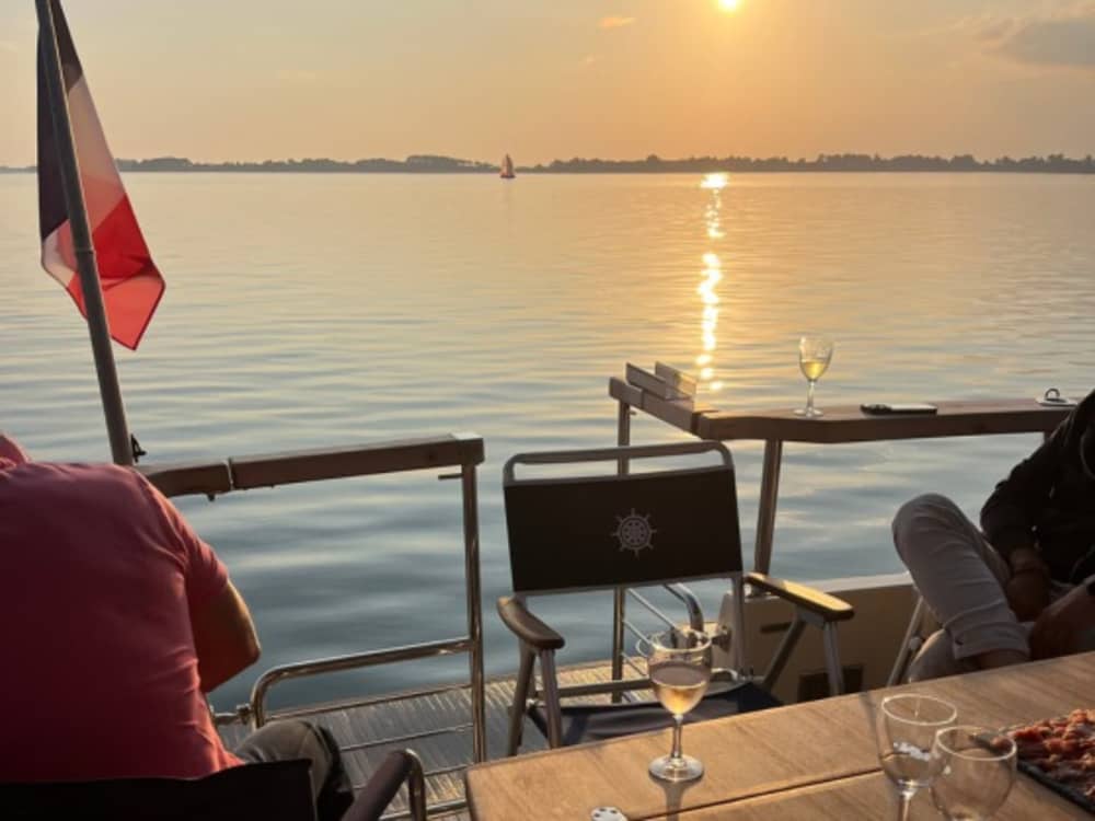 Seminario y día de relax a bordo – Crucero privado por el Golfo de Morbihan