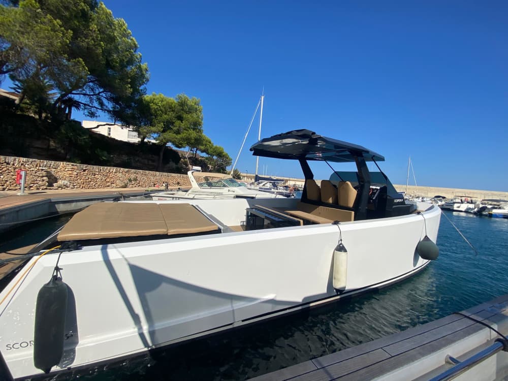 Discover hidden coves: 4-hour boat tour from L'Ametlla de Mar