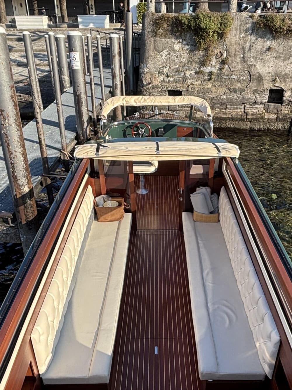 Elegance Afloat: 2-часовой частный круиз по озеру Комо