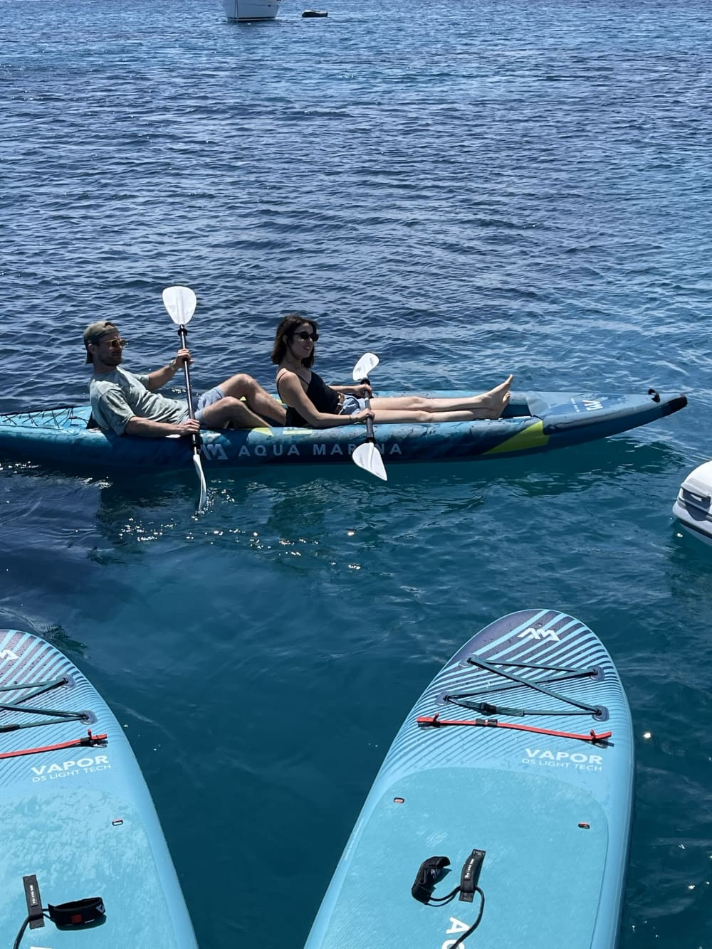 Una gita in barca a vela di un giorno intorno a Bormes-les-Mimosas. Dalle isole Hyères al Golfo di Saint-Tropez...