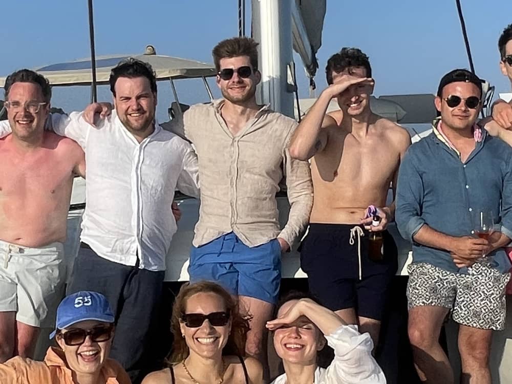 Una gita in barca a vela di un giorno intorno a Bormes-les-Mimosas. Dalle isole Hyères al Golfo di Saint-Tropez...