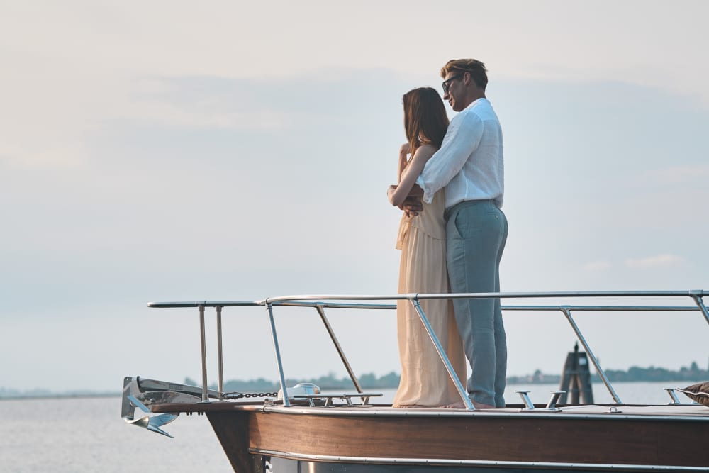 Eleganza nella Laguna di Venezia: Aperitivo a bordo - 2 ore (skipper e guida privata a bordo)