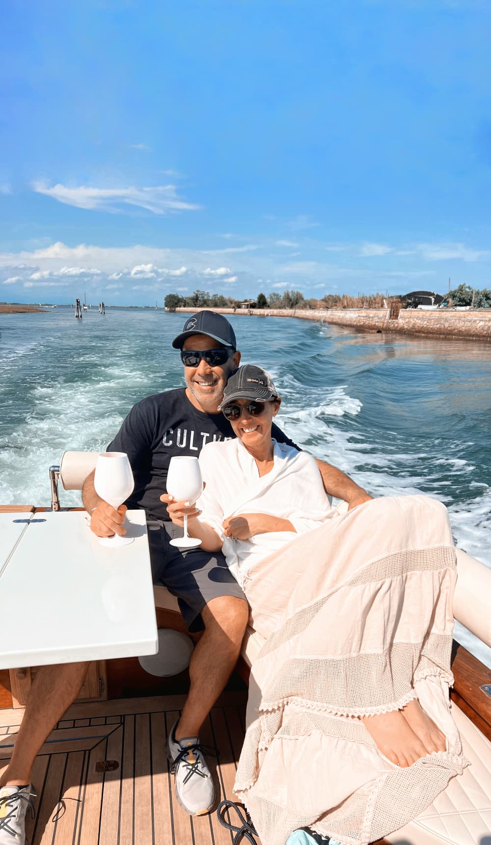 Eleganza nella Laguna di Venezia: Aperitivo a bordo - 2 ore (skipper e guida privata a bordo)