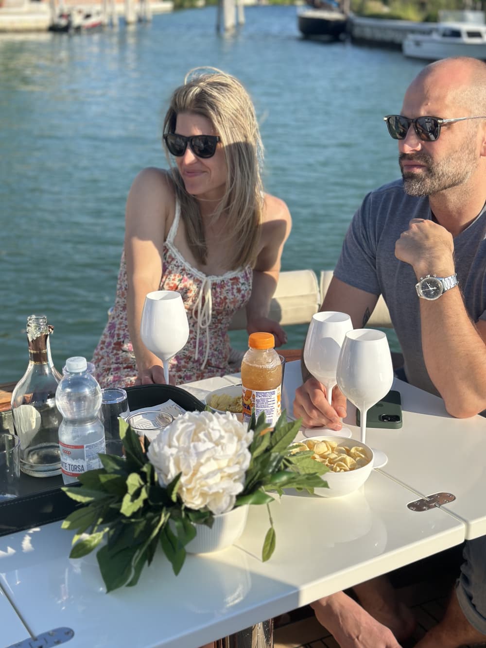 Eleganza nella Laguna di Venezia: Aperitivo a bordo - 2 ore (skipper e guida privata a bordo)