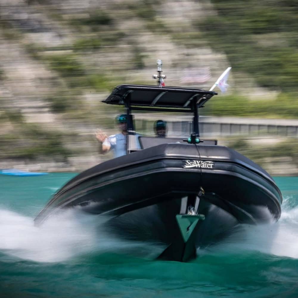 Genießen Sie die Sonne bei einer 8,5-stündigen Bootsfahrt in Malcesine.