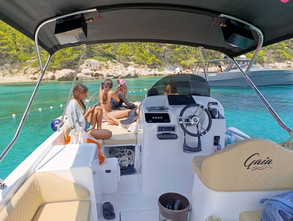 Enjoy a seven hour coastal experience around Hvar