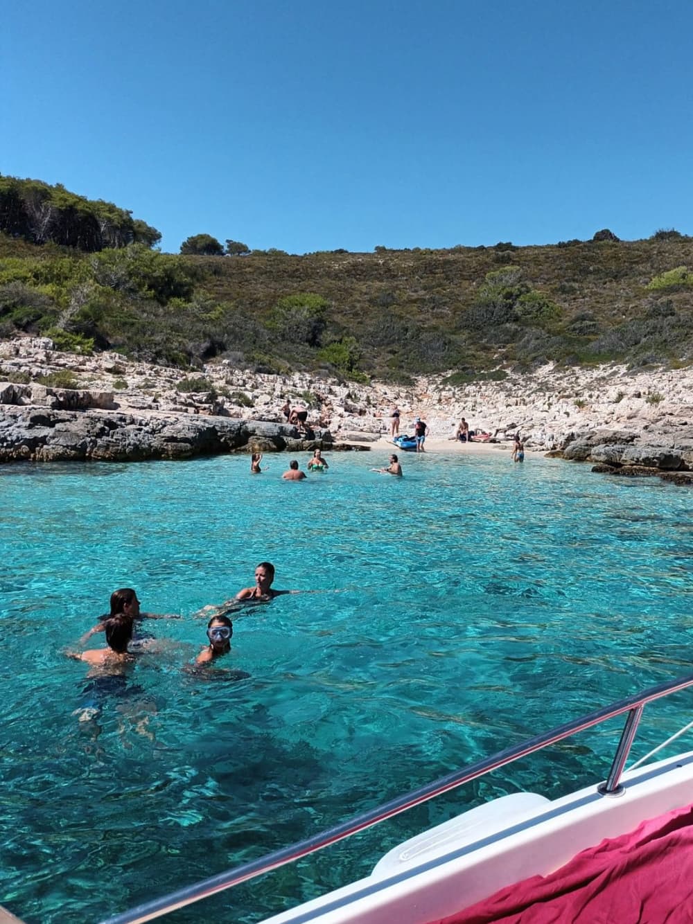 Enjoy a seven hour coastal experience around Hvar