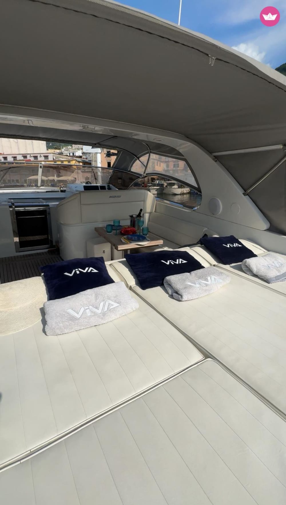 Abfahrt von Amalfi, Capri in einer privaten Yacht: Luxustour zwischen Meer, Höhlen und Faraglioni an Bord einer Rizzardi CR 50 Topline