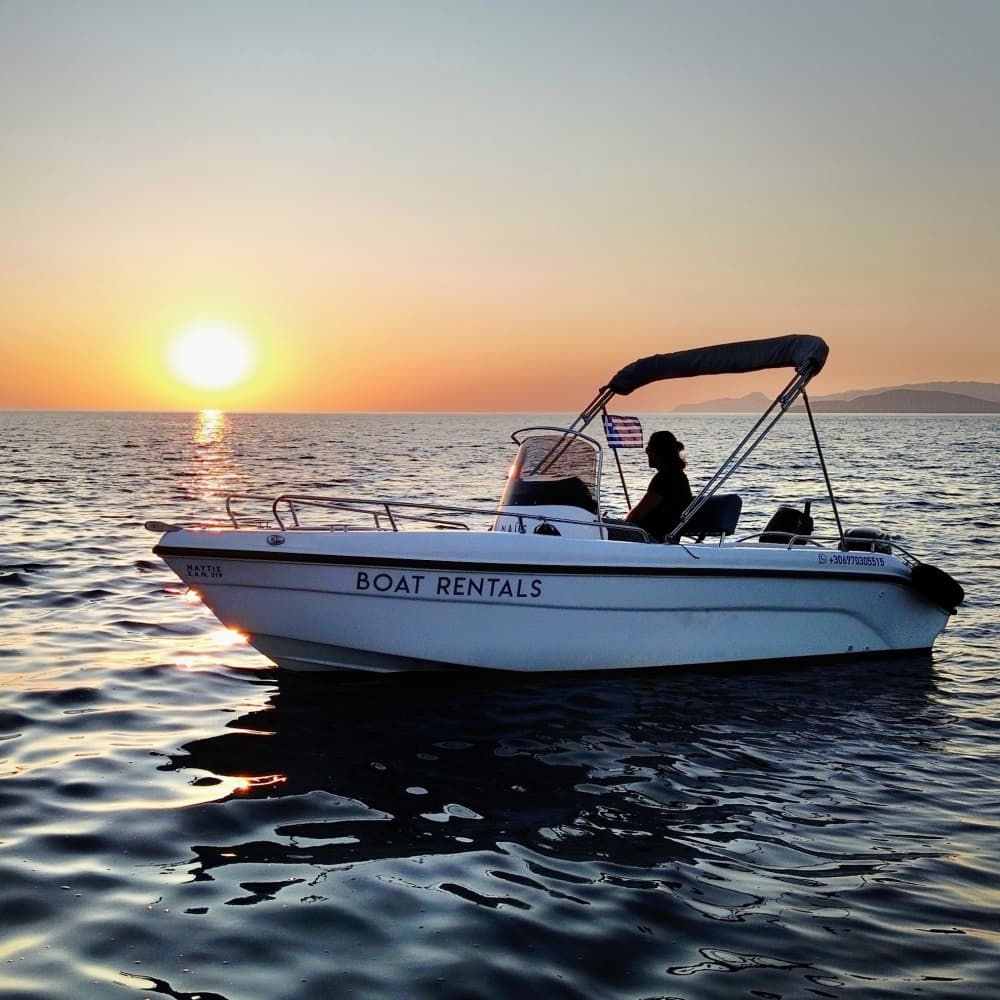 Escapada a Agios Nikolaos: 3 horas y media de relax en lancha motora.