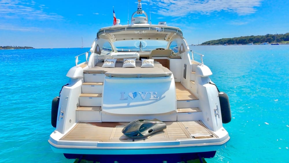 A day trip to Saint-Tropez: aboard the luxurious 14m Yacht Sessa