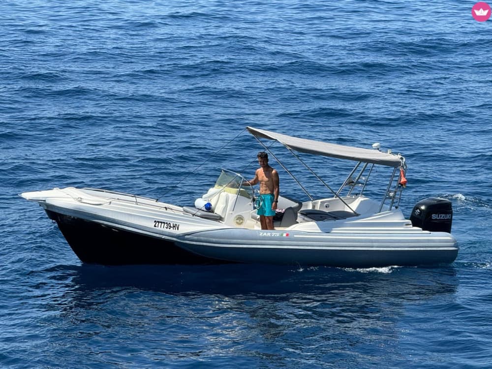 Explorez la côte cachée de Hvar et les îles Pakleni - Carburant incl.