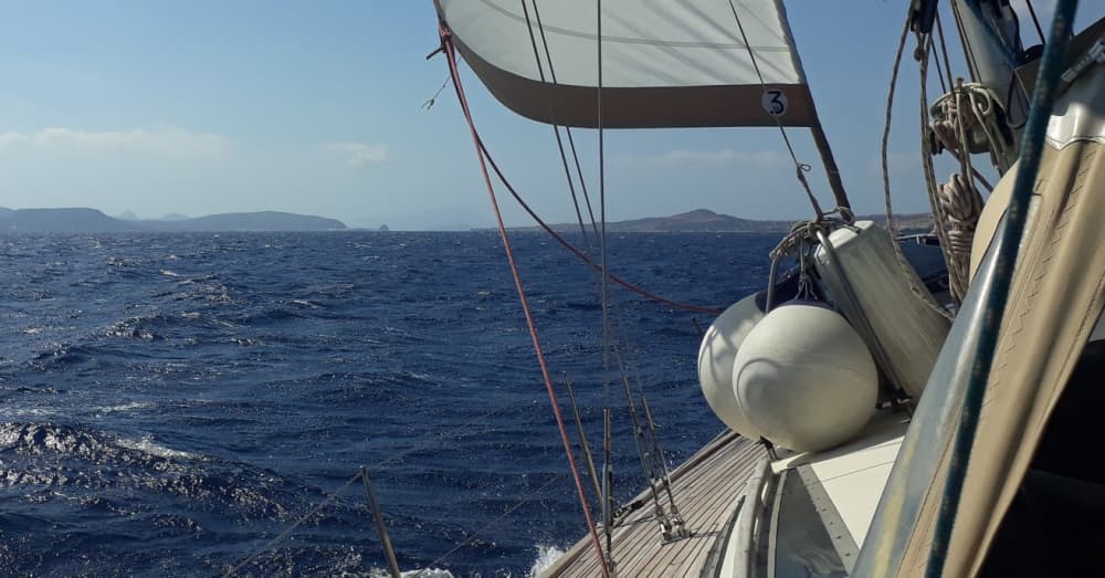 Sail & explore secluded beaches